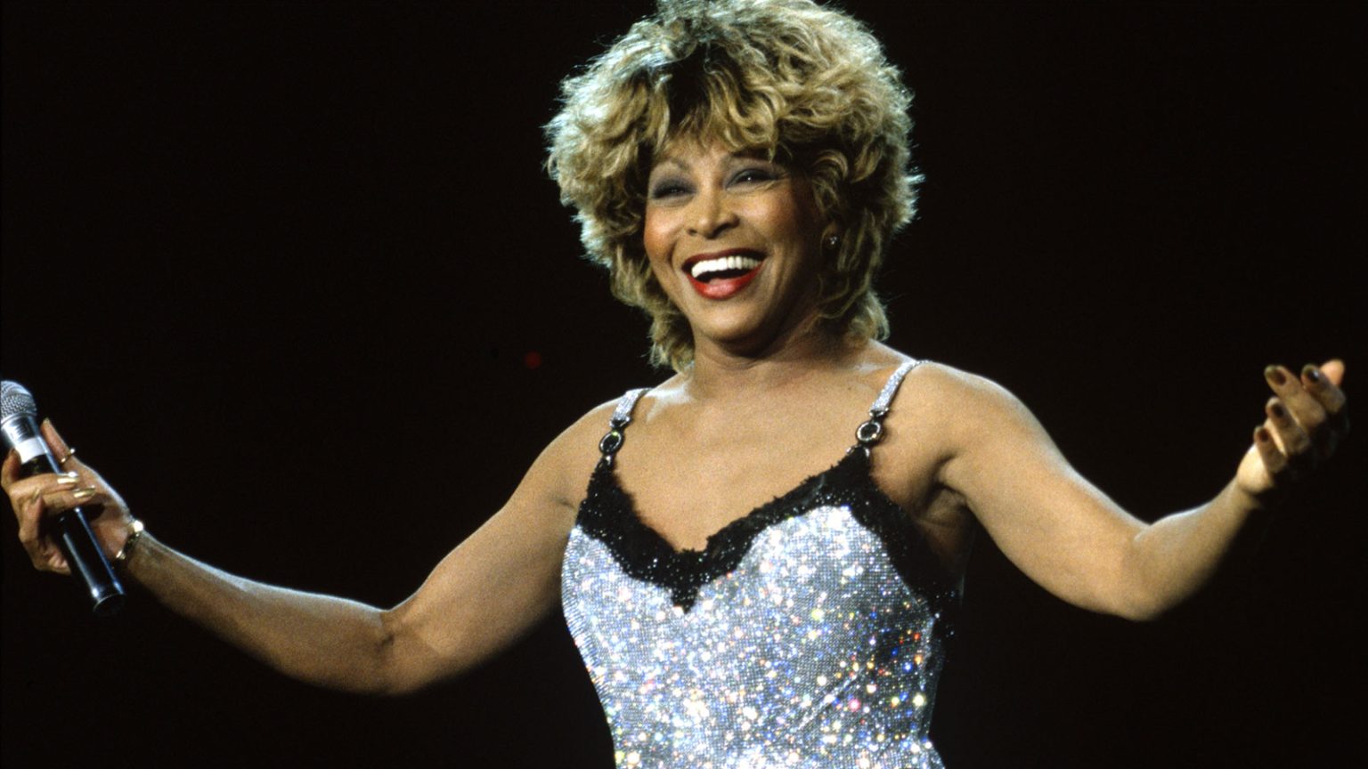 TINA TURNER, RESILIENT SINGER HAILED AS THE ‘QUEEN OF ROCK AND ROLL,’ DIES AT 83
